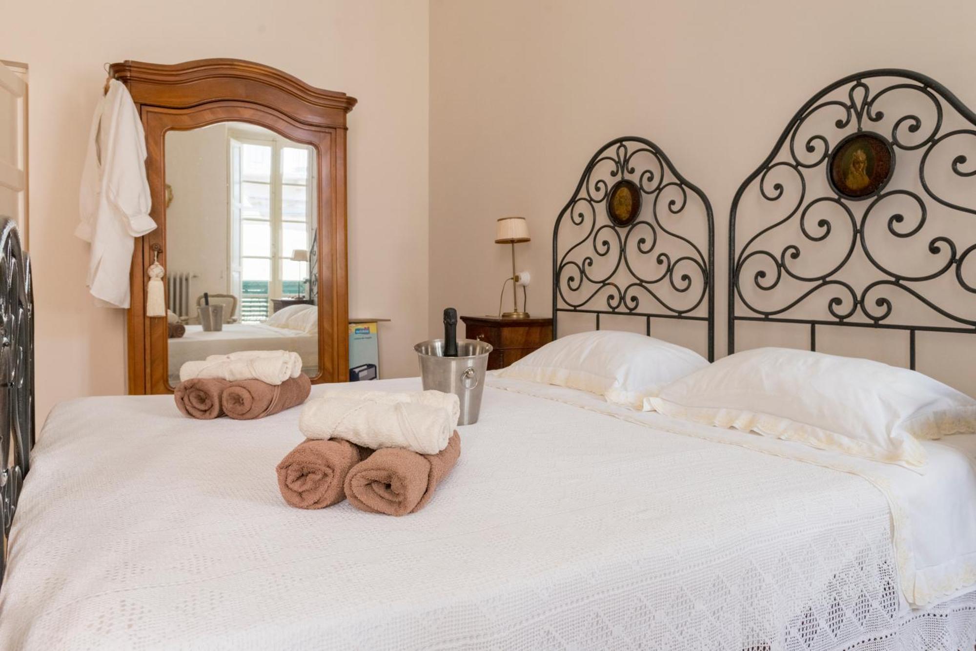 Charmante Vakantiewoning 'Casa Di Tonno' Лорето Апрутино Екстериор снимка