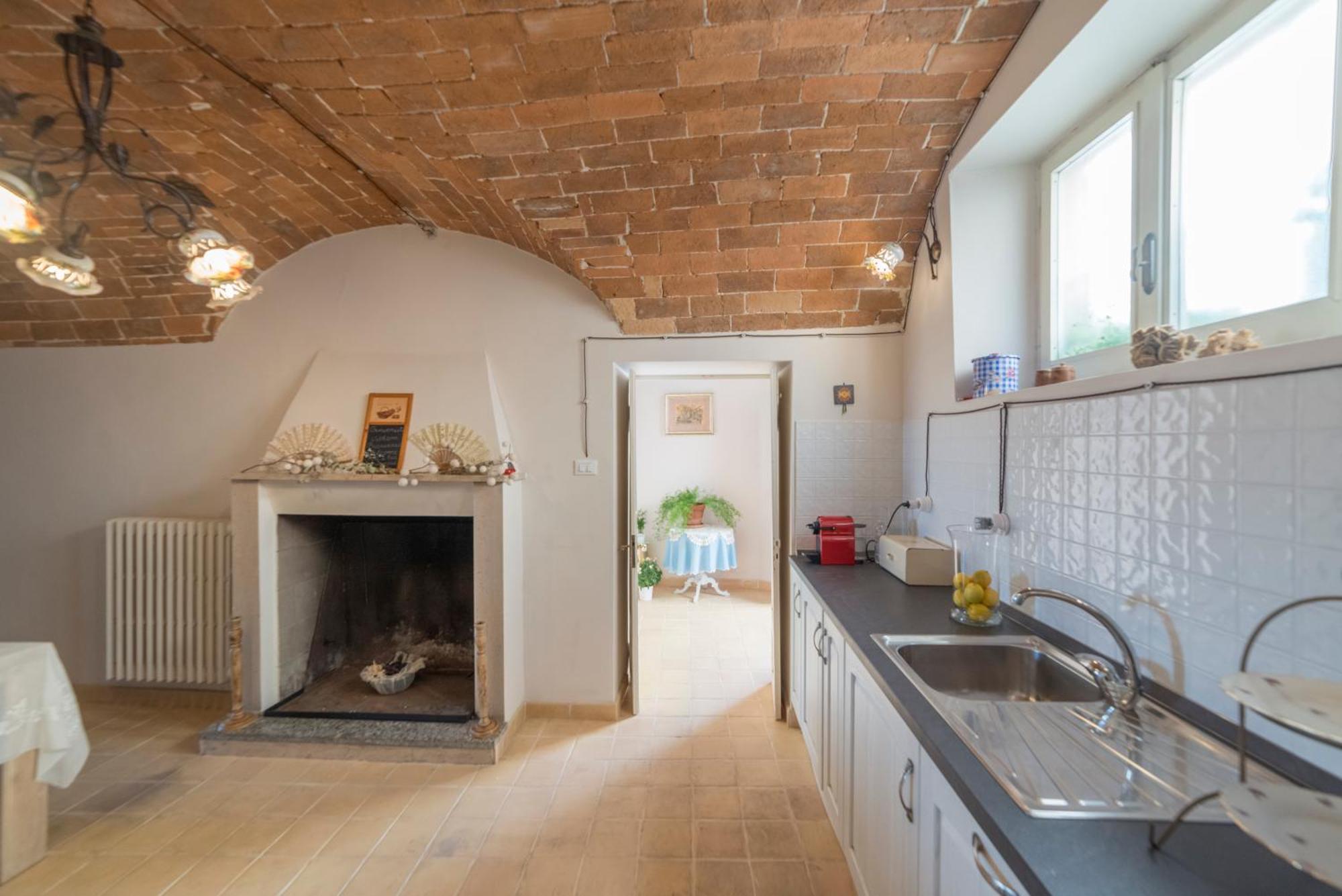 Charmante Vakantiewoning 'Casa Di Tonno' Лорето Апрутино Екстериор снимка