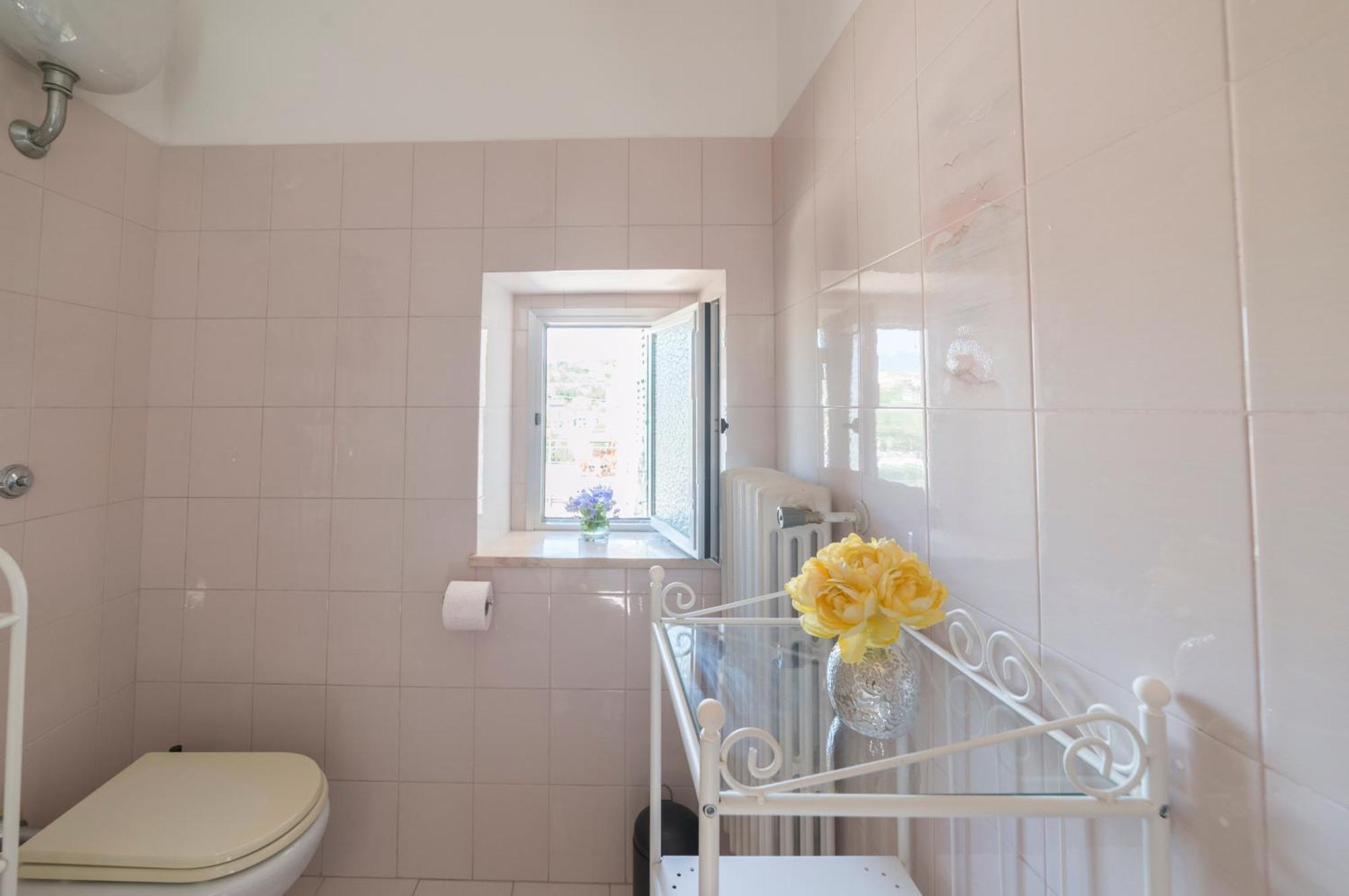 Charmante Vakantiewoning 'Casa Di Tonno' Лорето Апрутино Екстериор снимка